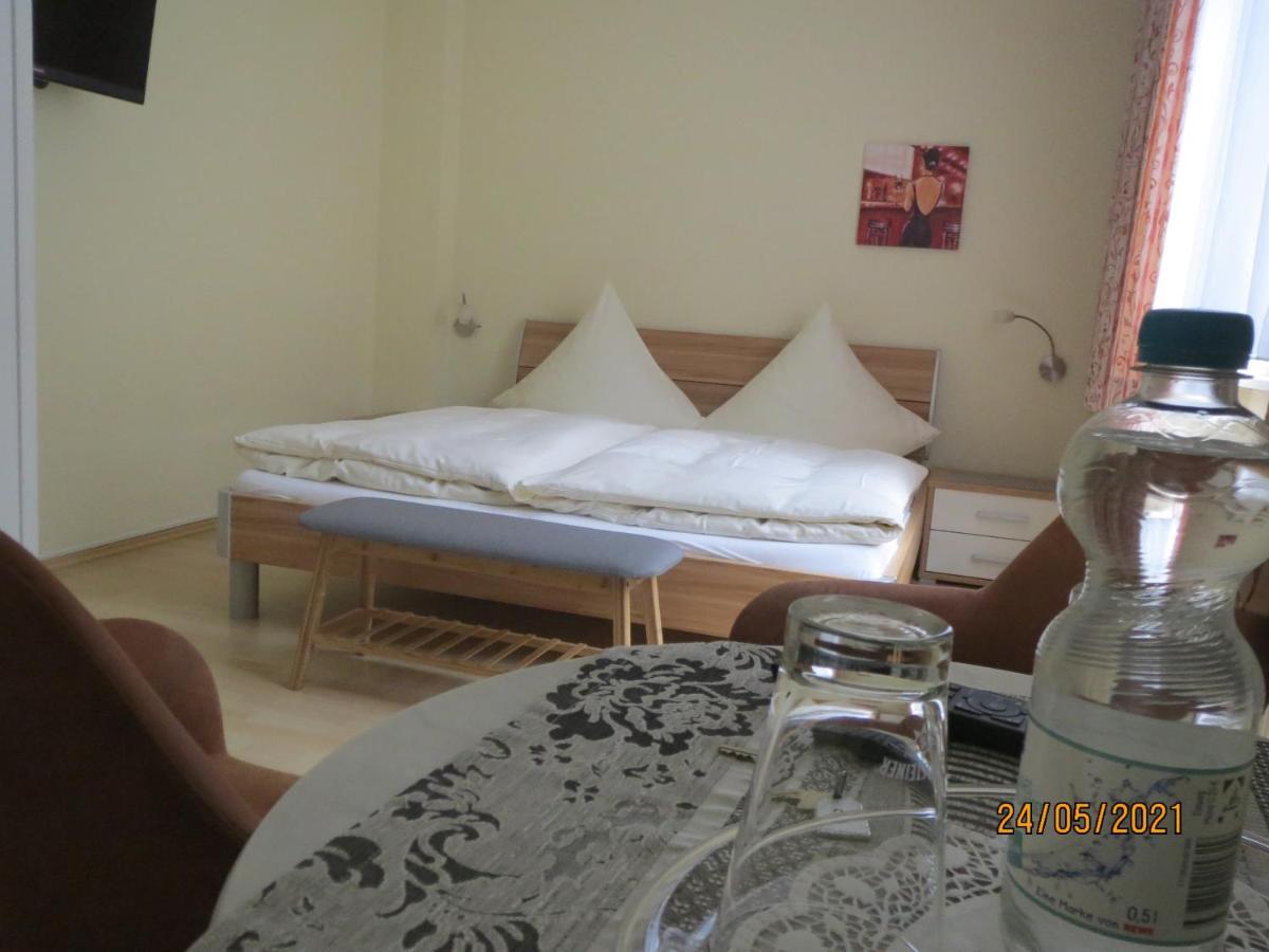 קוכם Hotel Und Gaestehaus Gute Quelle מראה חיצוני תמונה
